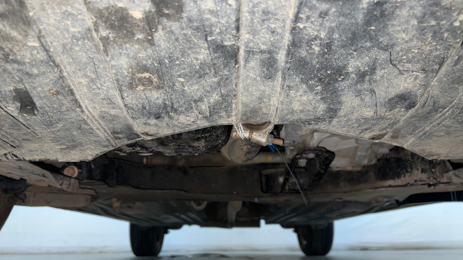 Used 2018 maruti-suzuki Vitara Brezza ZDi Plus AGS Diesel Automatic extra FRONT LEFT UNDERBODY VIEW