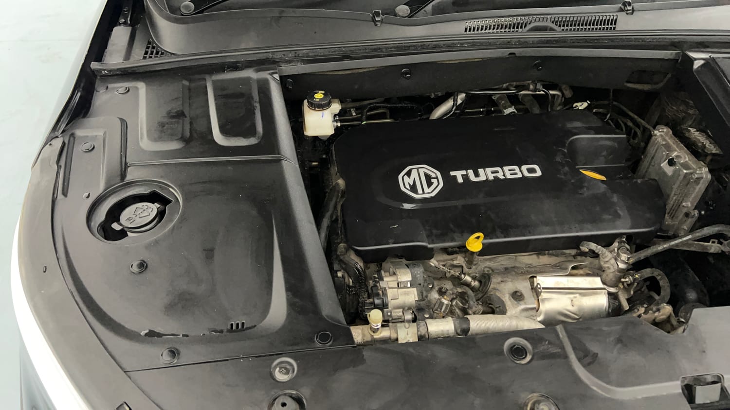 Used 2022 MG Motors Hector Sharp 2.0 Diesel Turbo MT Diesel Manual engine ENGINE RIGHT SIDE VIEW