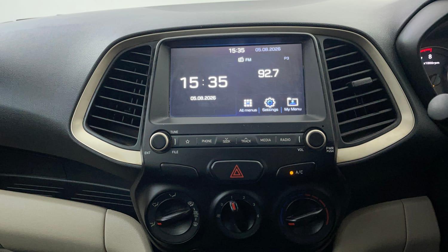 Used 2021 Hyundai Santro Sportz Petrol Manual interior MUSIC SYSTEM & AC CONTROL VIEW
