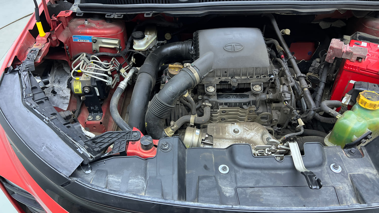 Used 2023 Tata Nexon Fearless 1.2 Revotron Petrol 7DCA DT Petrol Automatic engine ENGINE RIGHT SIDE VIEW