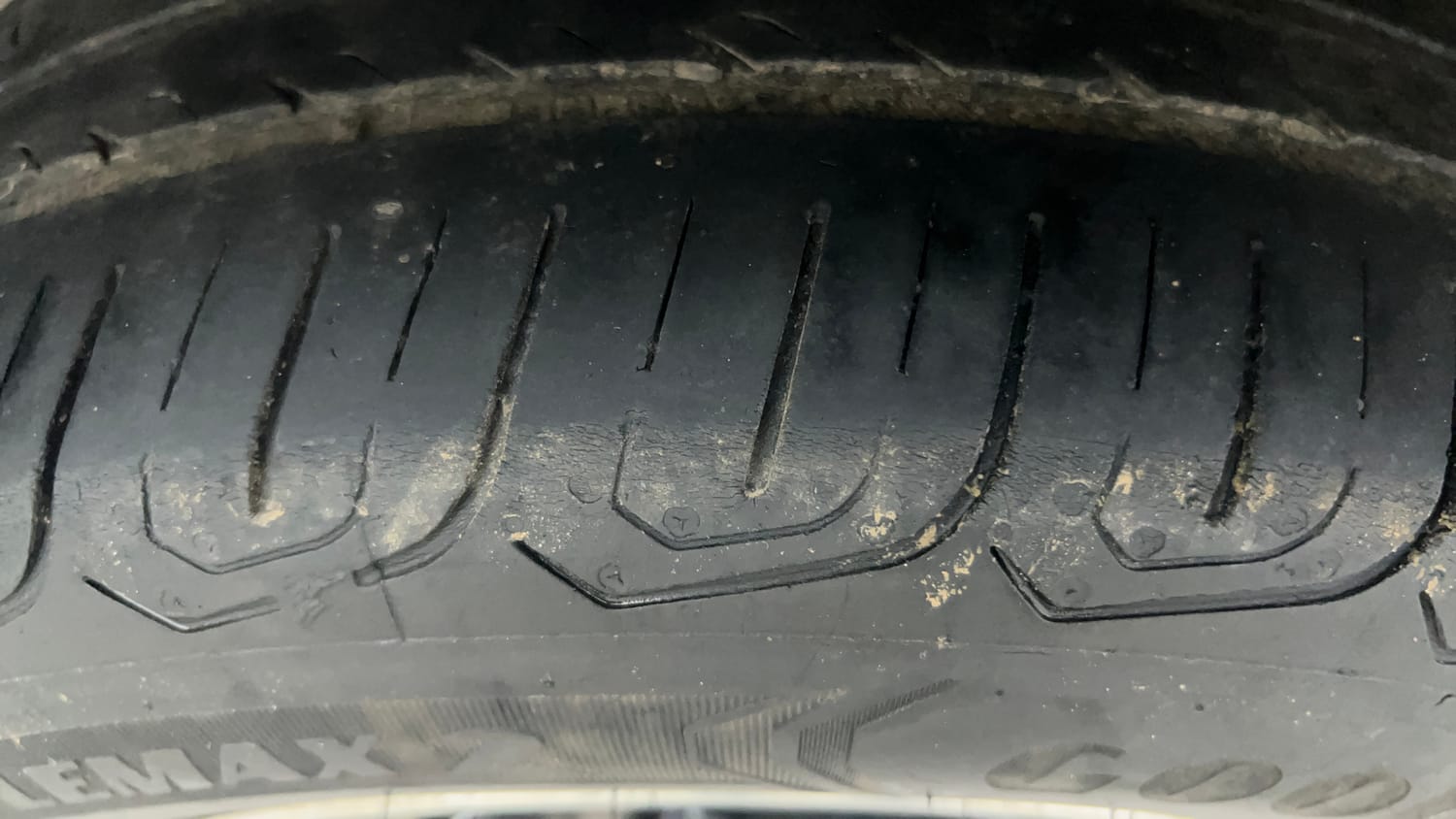 Used 2017 Honda Amaze 1.5 S i-DTEC Opt Diesel Manual tyres RIGHT REAR TYRE TREAD VIEW