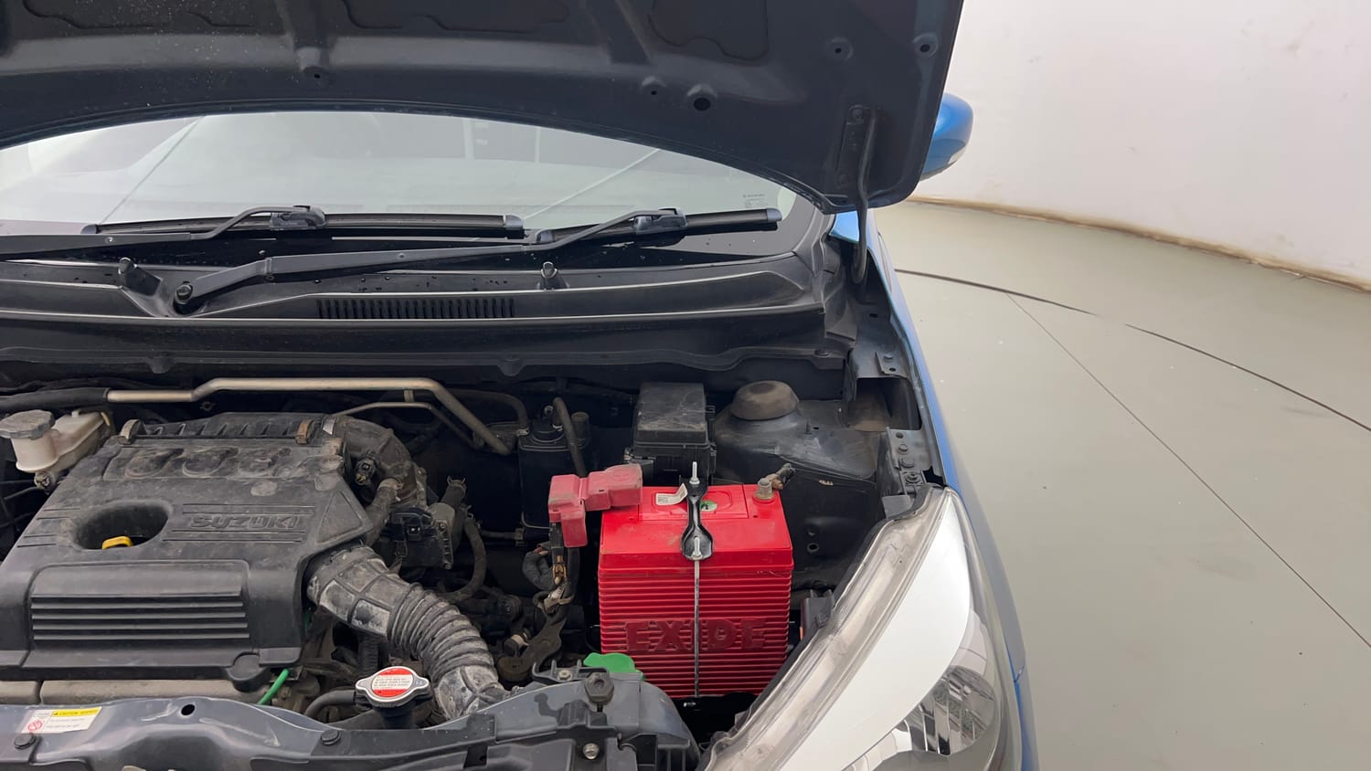 Used 2017 Maruti Suzuki Celerio ZXi Opt Petrol Manual engine ENGINE LEFT SIDE HINGE & APRON VIEW