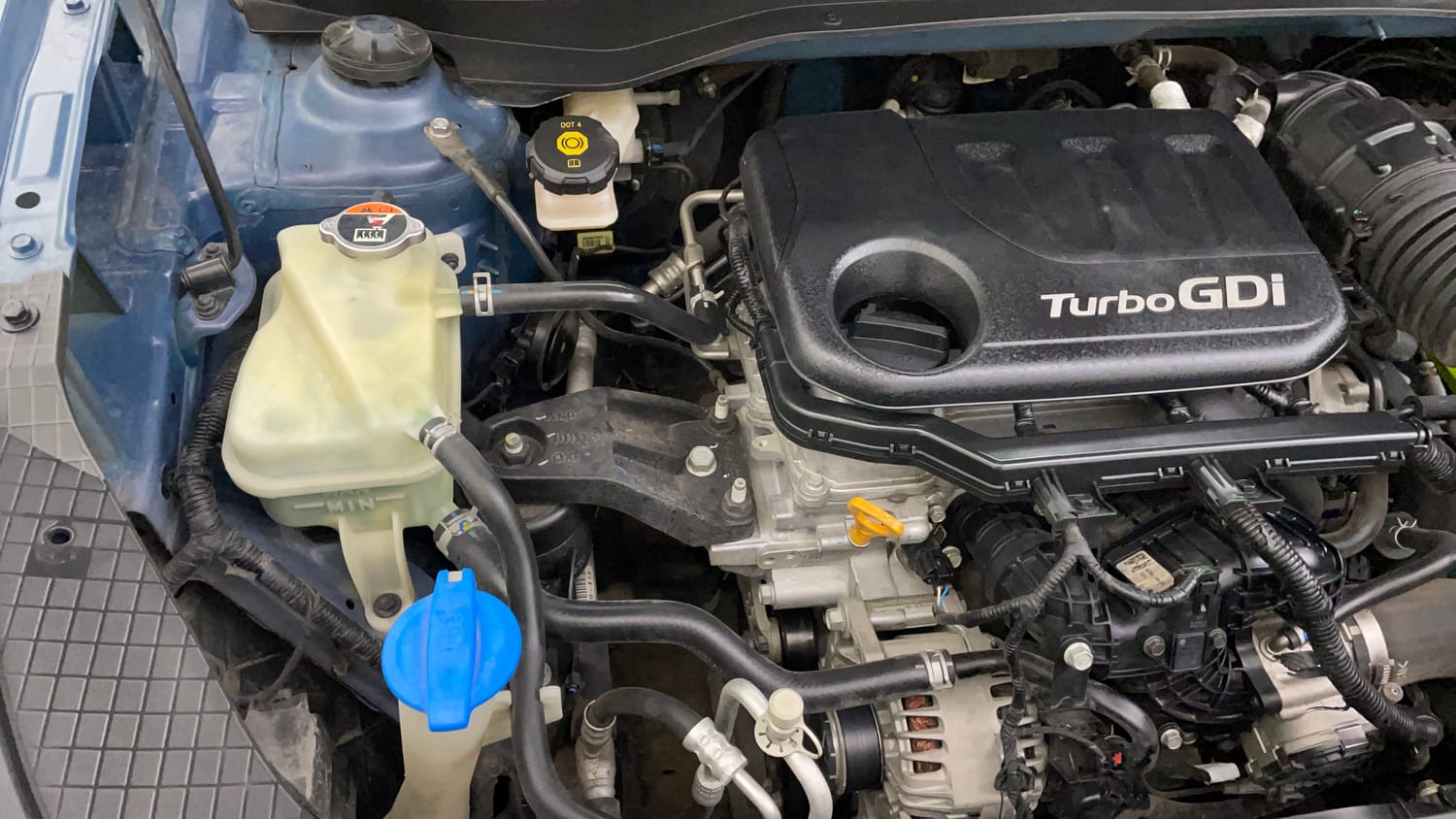 Used 2020 Hyundai Venue SX Plus 1.0 Turbo DCT Petrol Automatic engine ENGINE RIGHT SIDE VIEW