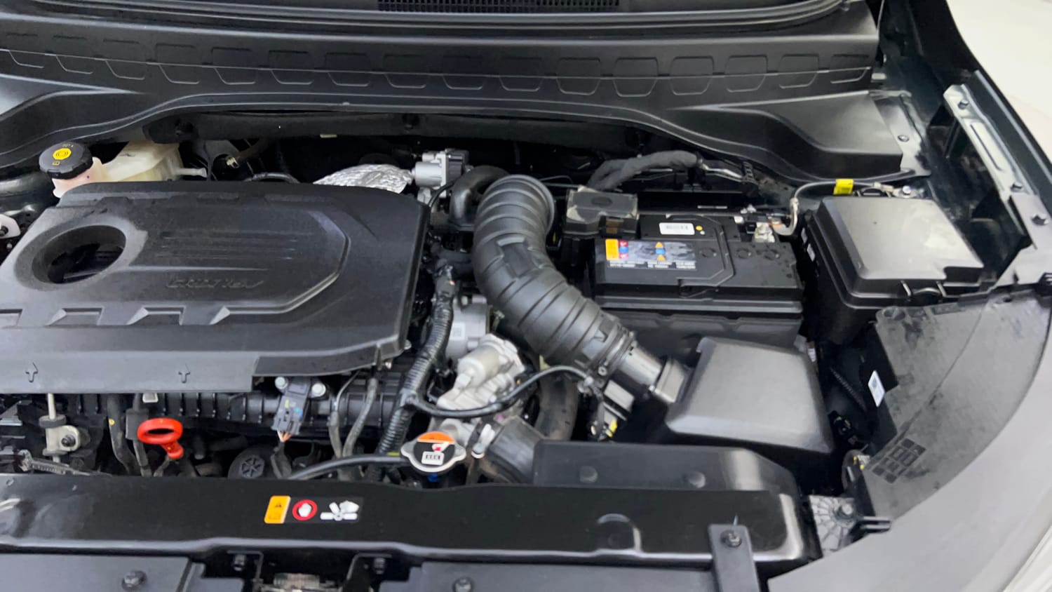 Used 2024 Kia Sonet HTX 1.5 Diesel AT Diesel Automatic engine ENGINE LEFT SIDE VIEW