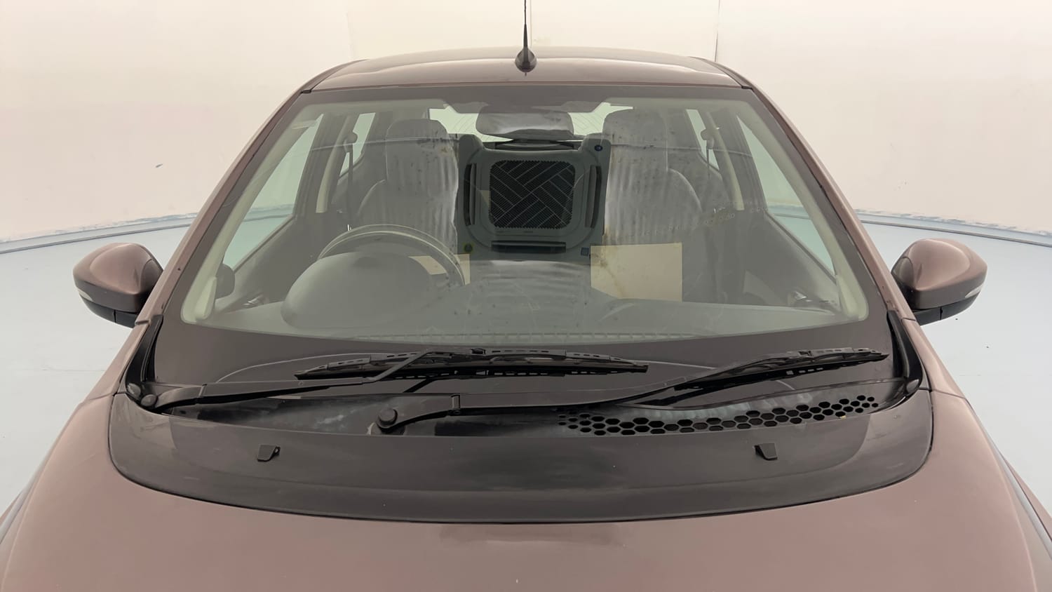 Used 2017 Tata Tiago Revotron XZ Petrol Manual exterior FRONT WINDSHIELD VIEW