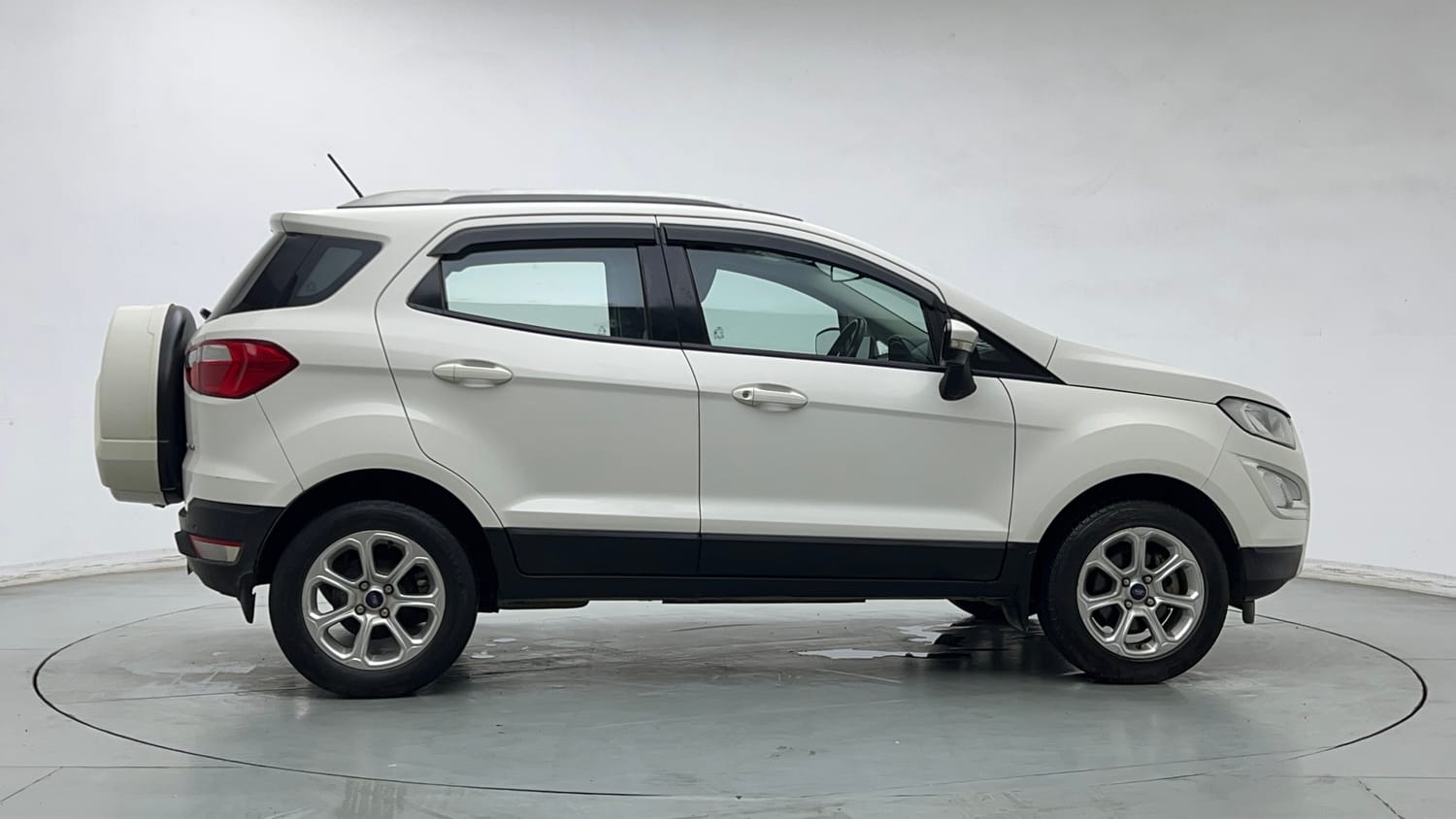Used 2018 Ford EcoSport Titanium + 1.5L Ti-VCT Petrol Manual exterior RIGHT SIDE VIEW