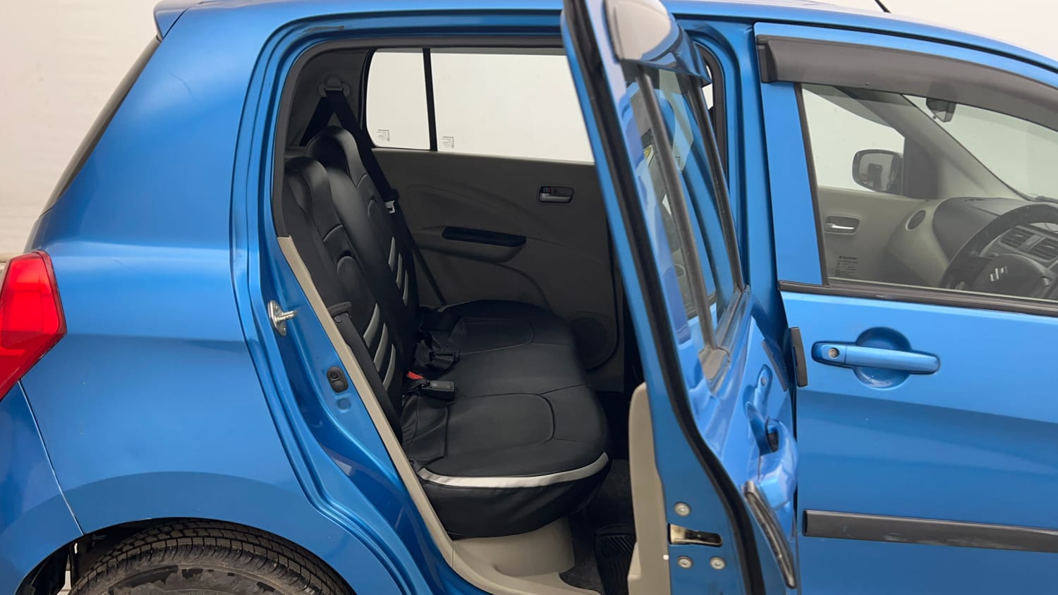 Used 2017 Maruti Suzuki Celerio ZXi Opt Petrol Manual interior RIGHT SIDE REAR DOOR CABIN VIEW