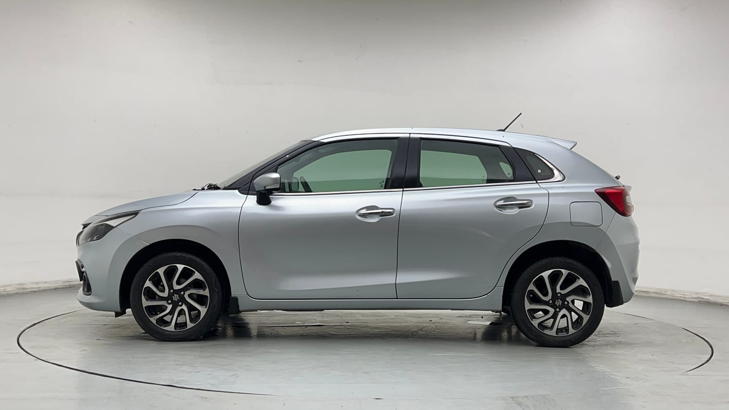 Used 2023 Maruti Suzuki Baleno Alpha AGS Petrol Automatic exterior LEFT SIDE VIEW