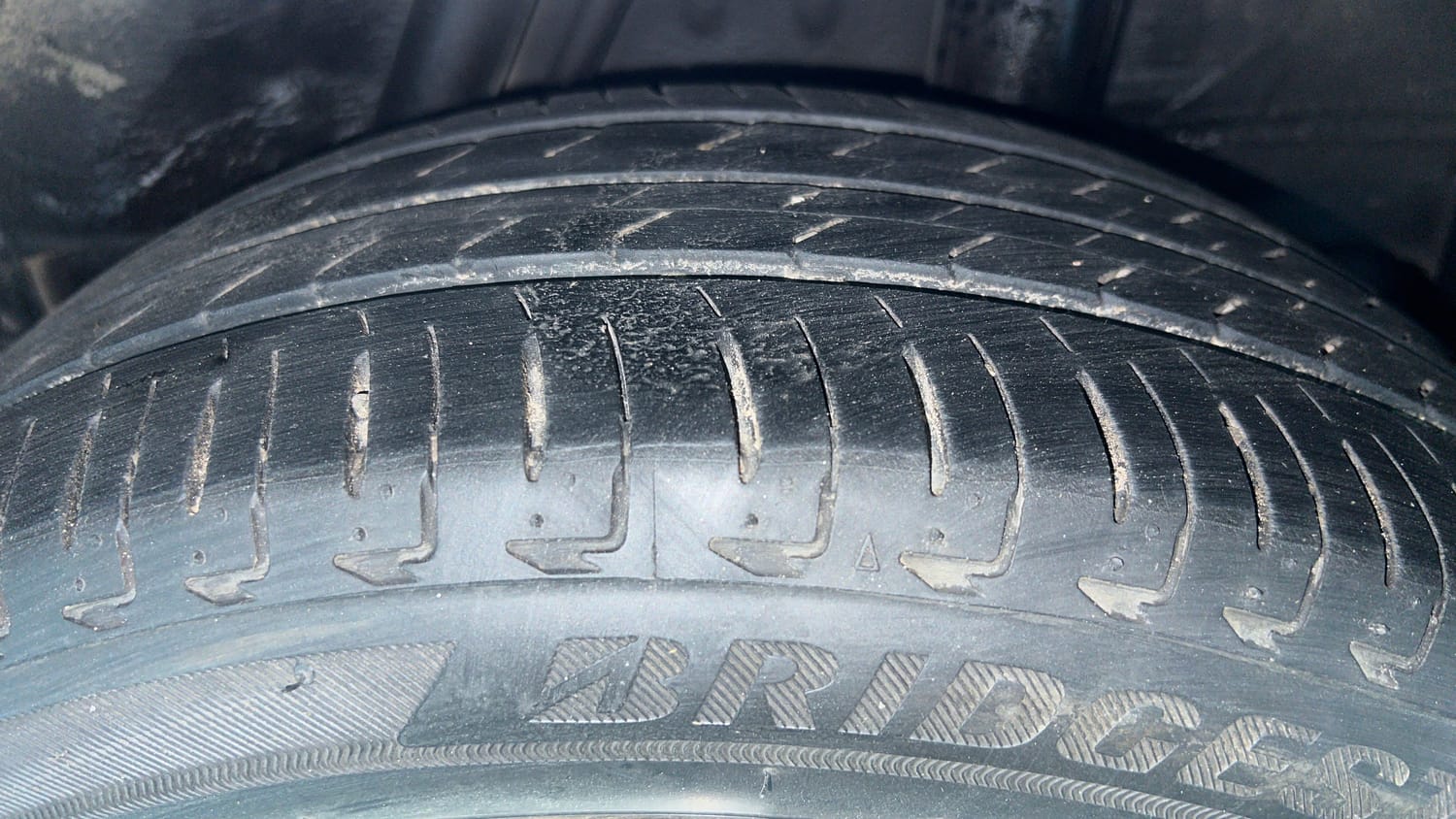 Used 2022 Honda City ZX Petrol Petrol Manual tyres LEFT REAR TYRE TREAD VIEW