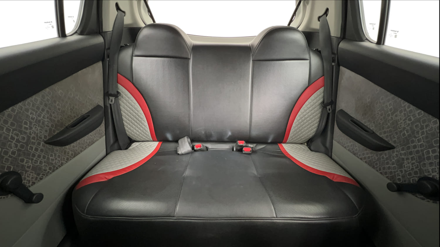 Used 2017 Maruti Suzuki Alto 800 LXi Petrol Manual interior REAR SEAT CONDITION VIEW