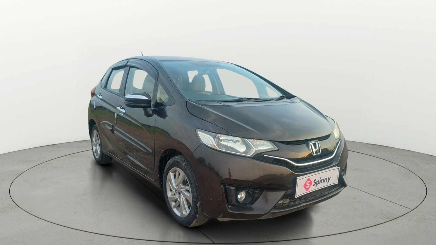 Used 2017 Honda Jazz V Petrol Petrol Manual exterior RIGHT FRONT CORNER VIEW