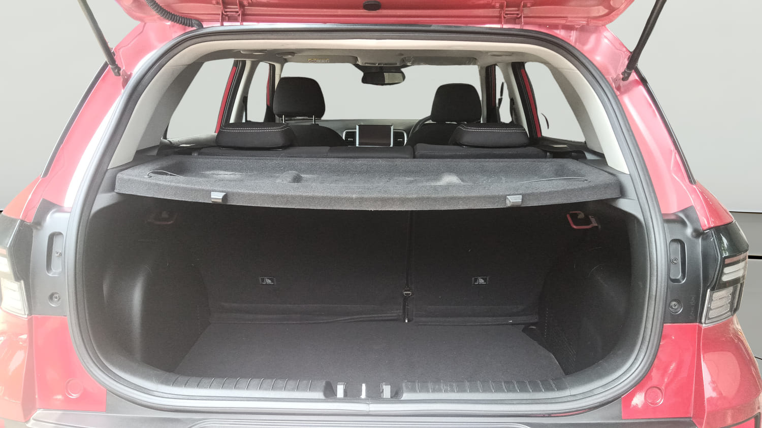 Used 2022 Hyundai Venue SX 1.2 Petrol Petrol Manual interior DICKY INSIDE VIEW