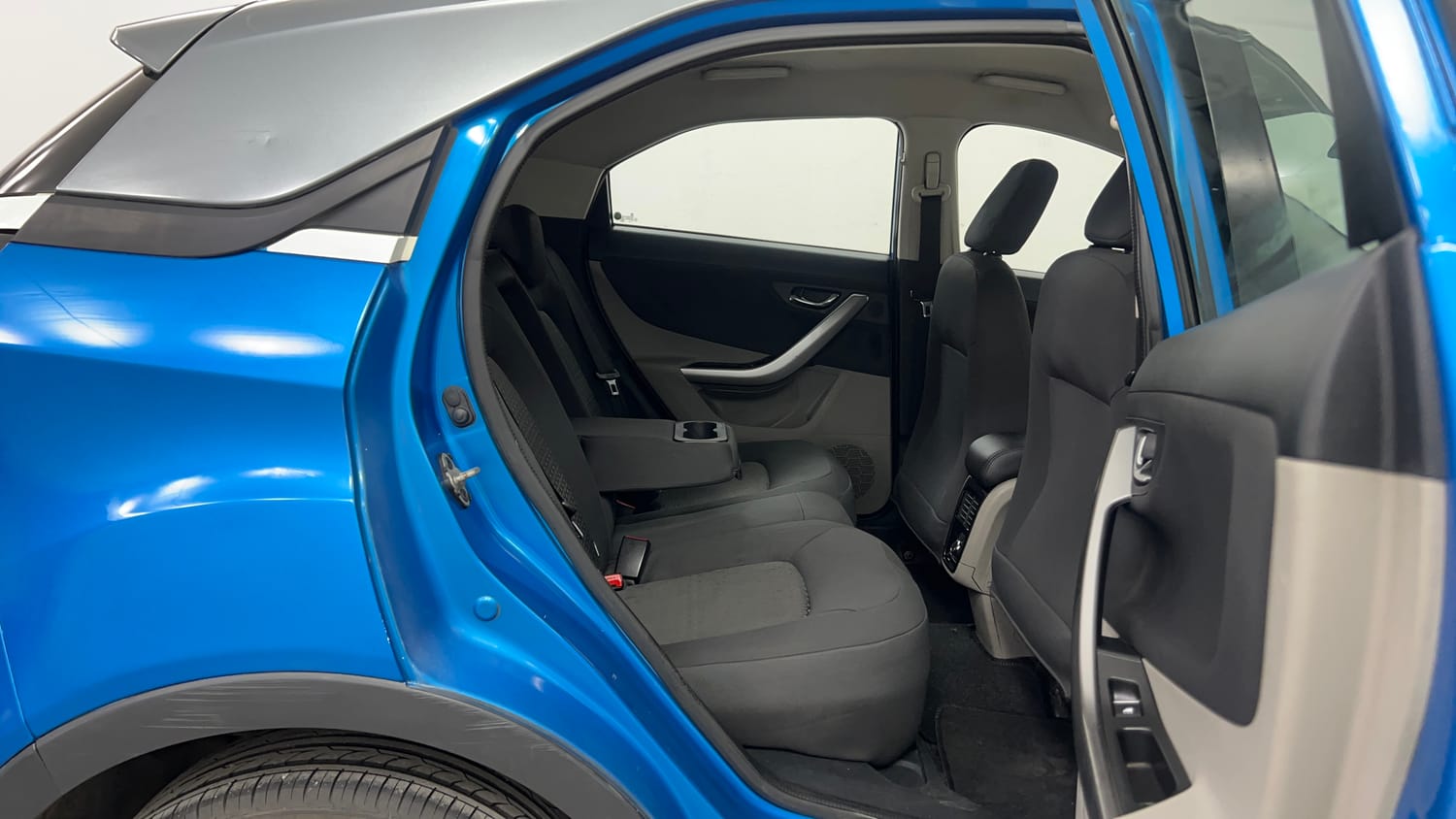 Used 2018 Tata Nexon XZ Plus Diesel Dual Tone Diesel Manual interior RIGHT SIDE REAR DOOR CABIN VIEW