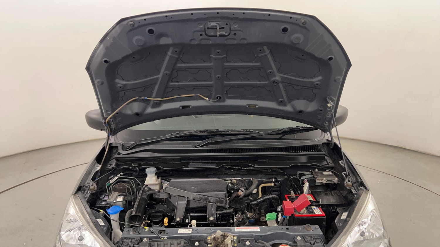 Used 2022 Maruti Suzuki Alto K10 VXi Petrol Manual engine ENGINE & BONNET OPEN FRONT VIEW