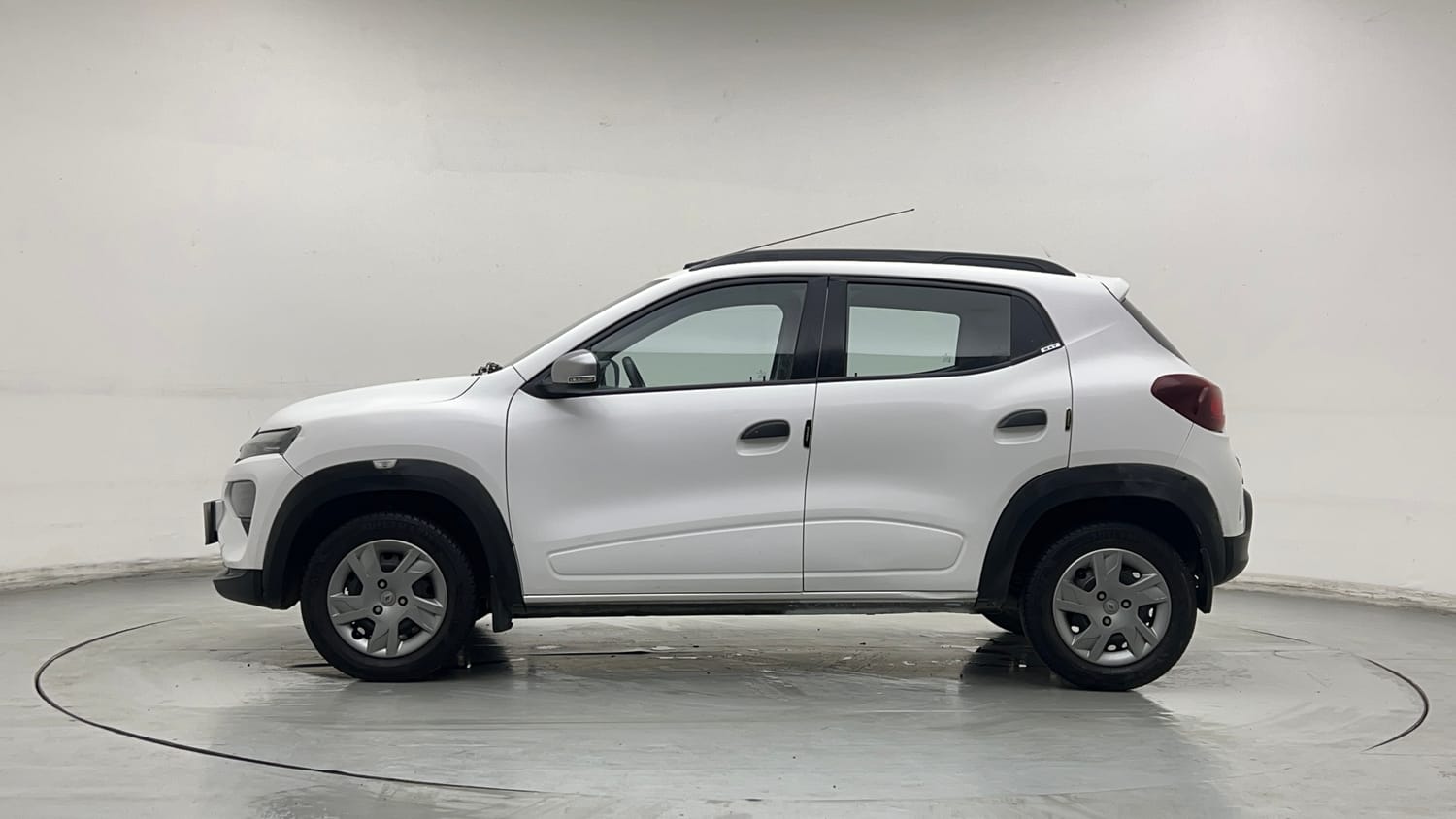 Used 2020 Renault Kwid 1.0 RXT AMT Opt Petrol Automatic exterior LEFT SIDE VIEW