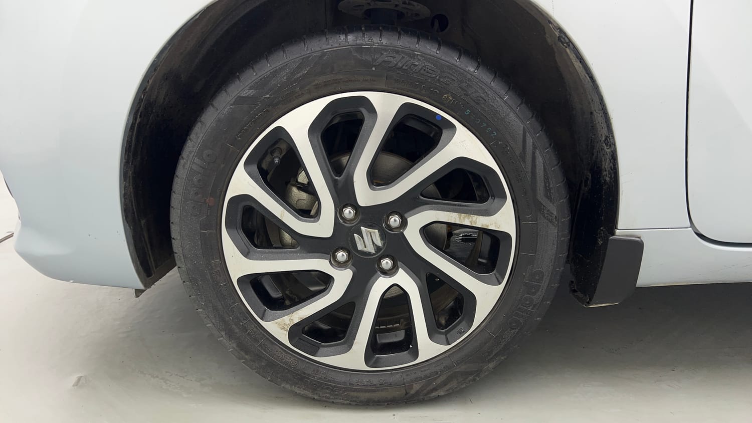 Used 2023 Maruti Suzuki Baleno Alpha AGS Petrol Automatic tyres LEFT FRONT TYRE RIM VIEW