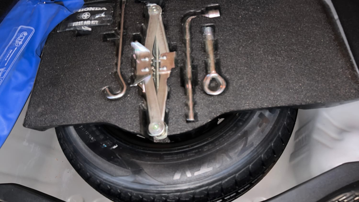 Used 2018 Honda Jazz V AT Petrol Petrol Automatic tyres SPARE TYRE VIEW
