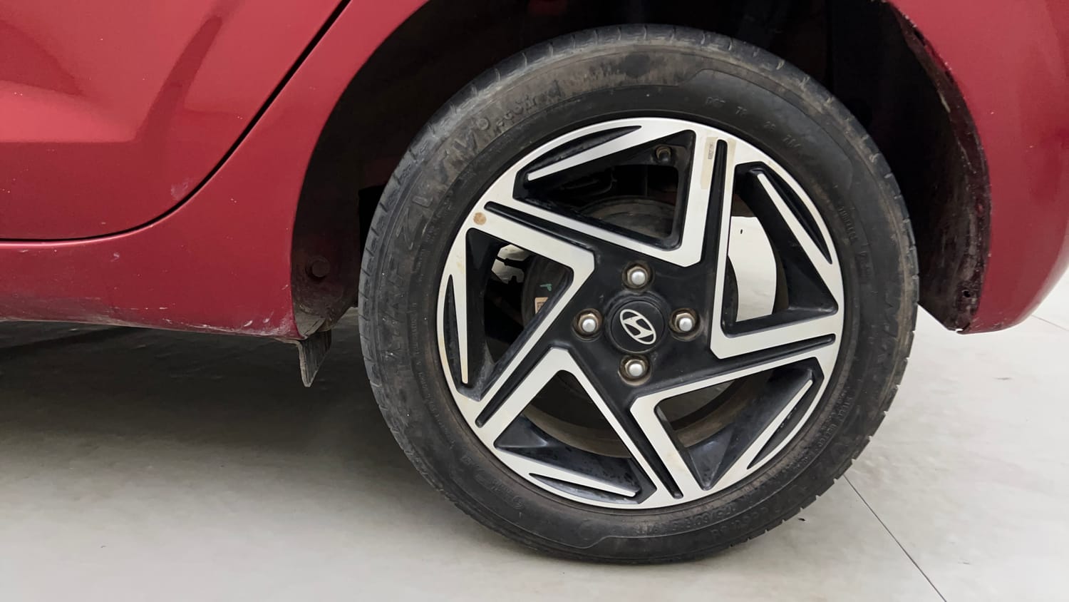 Used 2023 Hyundai Grand i10 Nios Asta 1.2 Kappa VTVT Petrol Manual tyres LEFT REAR TYRE RIM VIEW