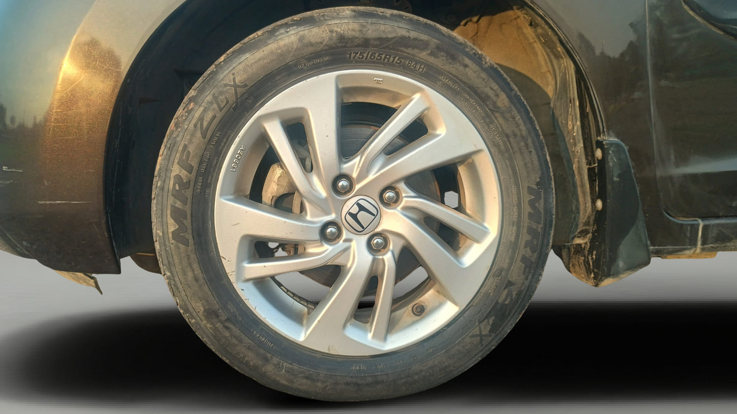 Used 2017 Honda Jazz V Petrol Petrol Manual tyres LEFT FRONT TYRE RIM VIEW
