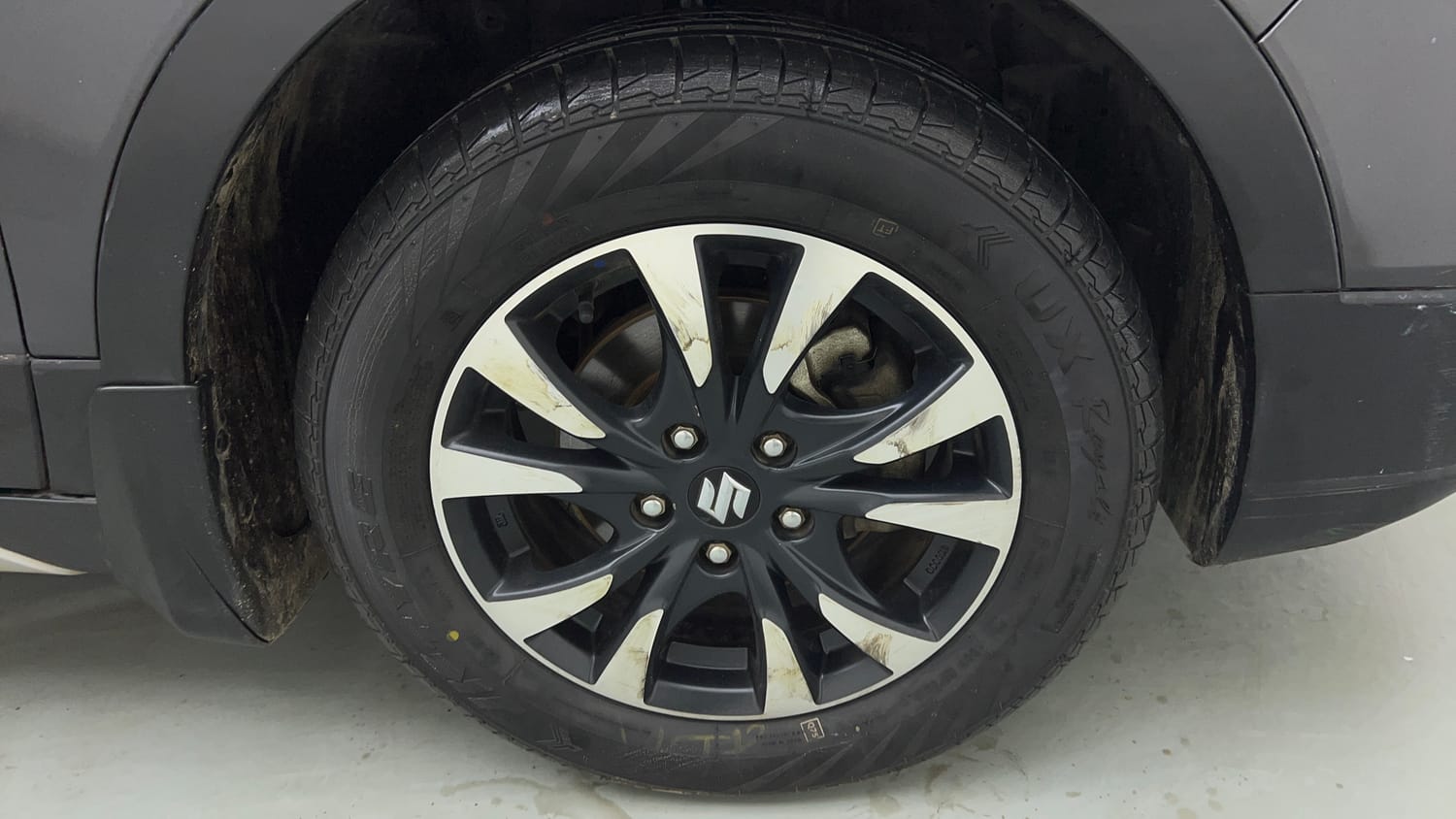 Used 2020 Maruti Suzuki S-Cross Zeta Petrol Manual tyres RIGHT FRONT TYRE RIM VIEW