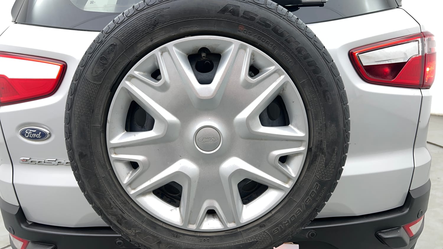 Used 2021 Ford EcoSport Trend 1.5L Ti-VCT Petrol Manual tyres SPARE TYRE VIEW