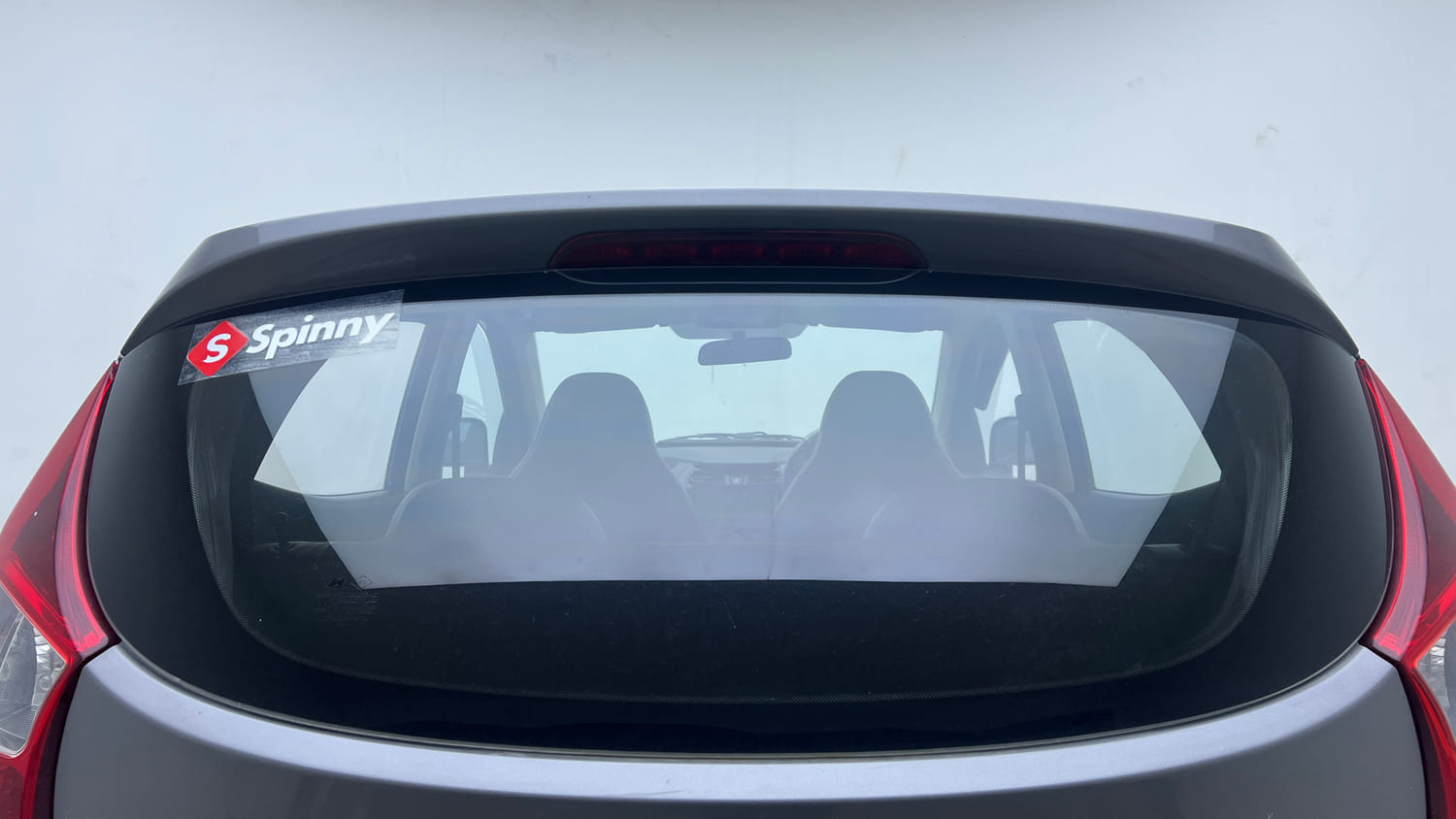 Used 2014 Hyundai Eon D-Lite + Petrol Manual exterior BACK WINDSHIELD VIEW