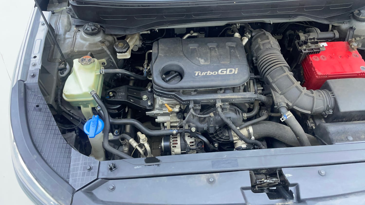 Used 2019 Hyundai Venue SX Plus 1.0 Turbo DCT Petrol Automatic engine ENGINE RIGHT SIDE VIEW