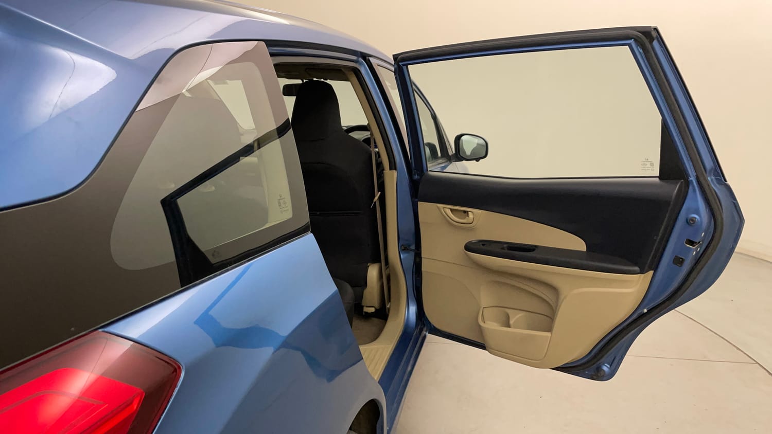 Used 2014 Honda Mobilio S Petrol Petrol Manual interior RIGHT REAR DOOR OPEN VIEW