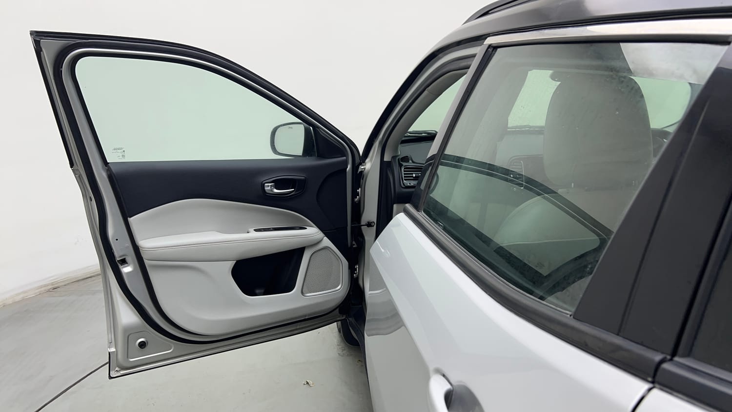 Used 2017 Jeep Compass Limited 1.4 Petrol AT Petrol Automatic interior LEFT FRONT DOOR OPEN VIEW