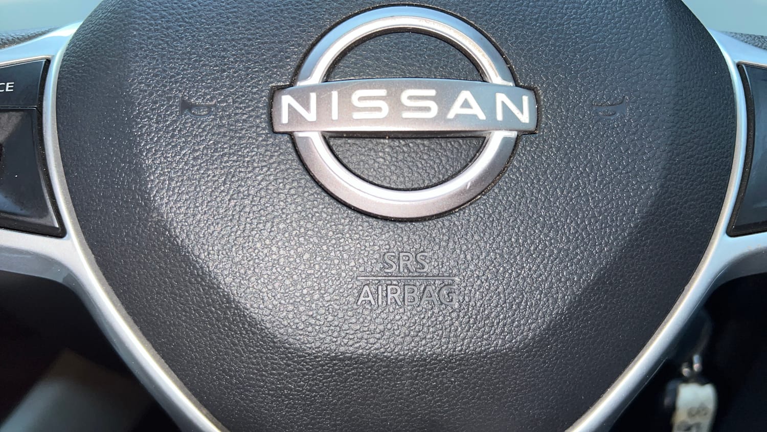 Used 2024 Nissan Magnite XL Petrol Manual top_features Airbags