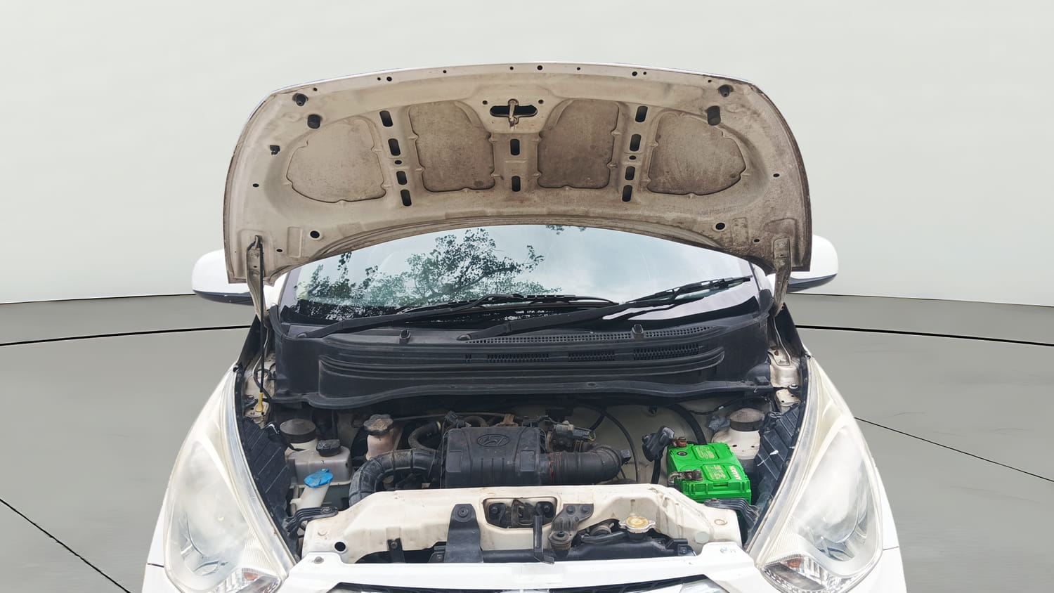 Used 2017 Hyundai Eon Sportz Petrol Manual engine ENGINE & BONNET OPEN FRONT VIEW