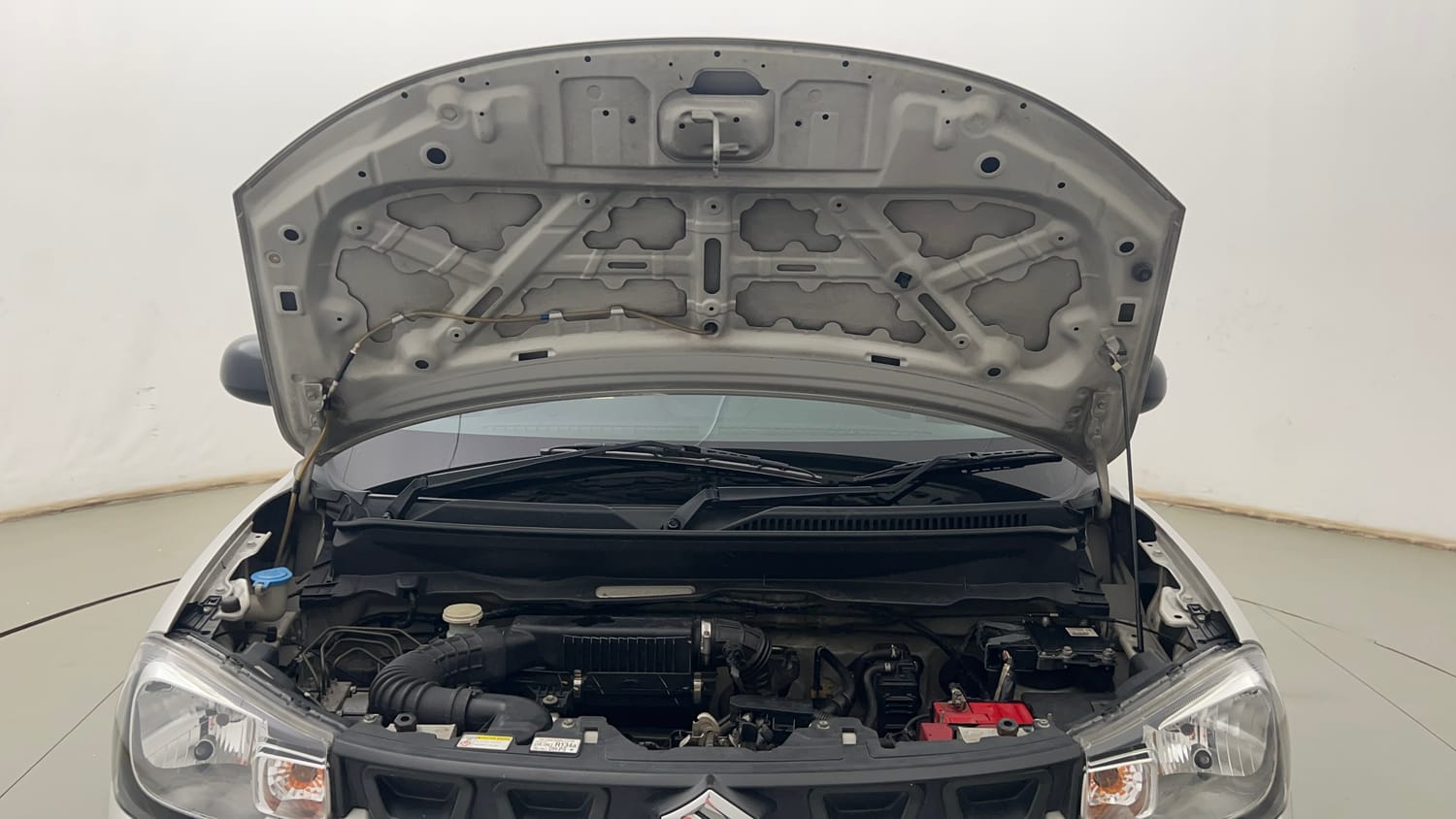 Used 2022 Maruti Suzuki S-Presso VXi (O) Petrol Manual engine ENGINE & BONNET OPEN FRONT VIEW