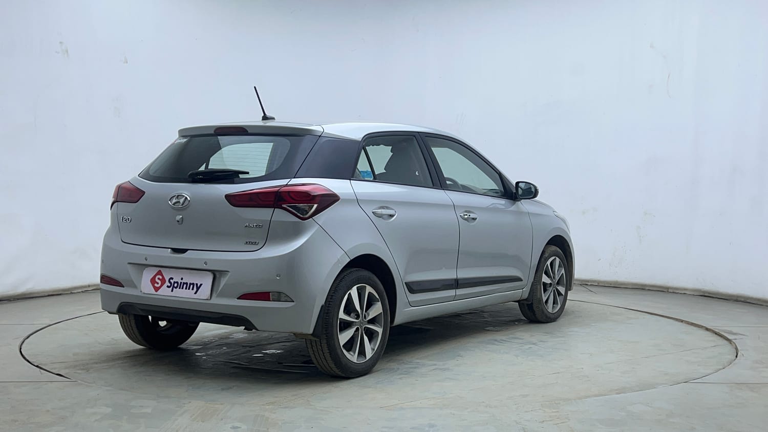 Used 2015 Hyundai Elite i20 Asta 1.2 Petrol Manual exterior RIGHT REAR CORNER VIEW