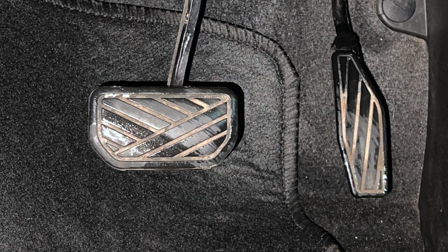 Used 2023 Maruti Suzuki Jimny Alpha AT Petrol Automatic interior PEDALS VIEW