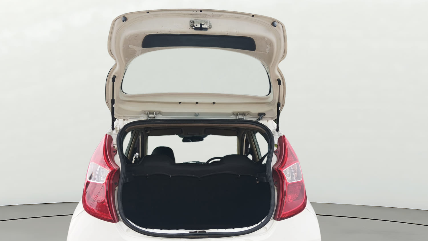 Used 2017 Hyundai Eon Sportz Petrol Manual interior DICKY DOOR OPEN VIEW