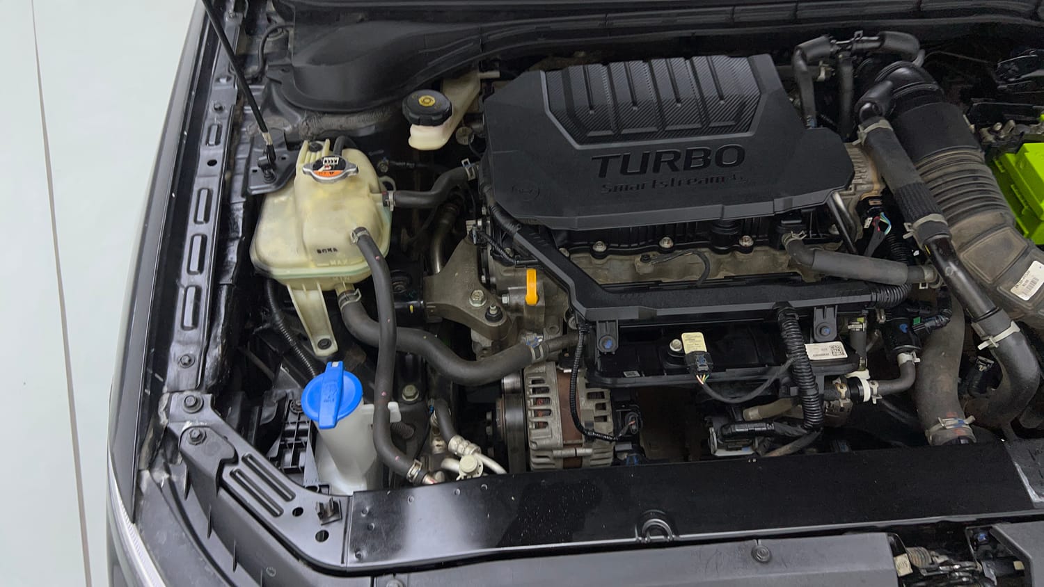 Used 2023 Hyundai Verna SX 1.5 Turbo Petrol MT Petrol Manual engine ENGINE RIGHT SIDE VIEW