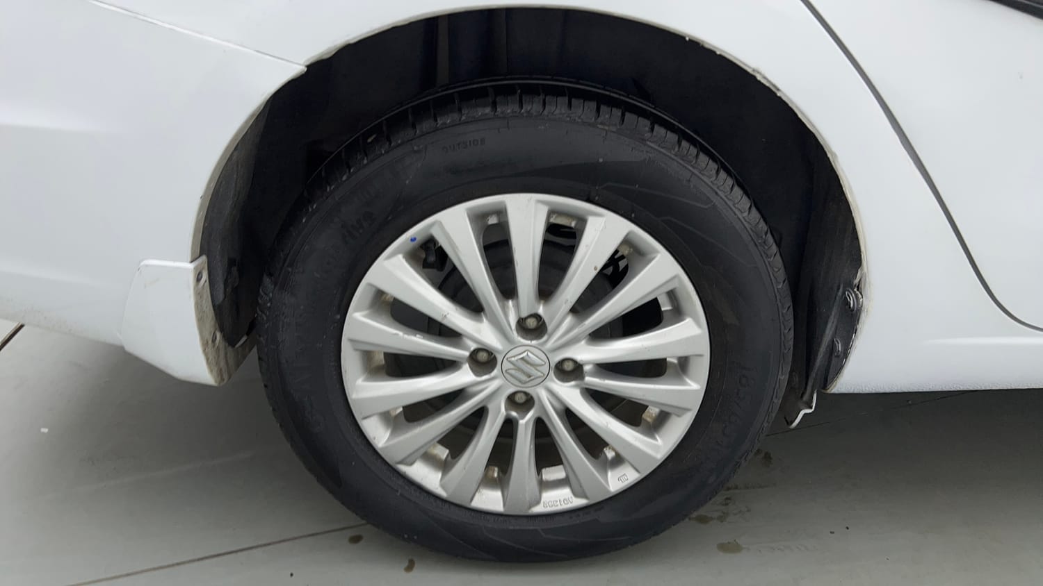 Used 2017 Maruti Suzuki Ciaz Zeta 1.4 MT Petrol Manual tyres RIGHT REAR TYRE RIM VIEW