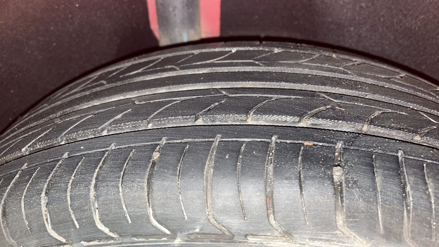 Used 2018 Ford EcoSport Titanium + 1.5L TDCi Diesel Manual tyres RIGHT REAR TYRE TREAD VIEW