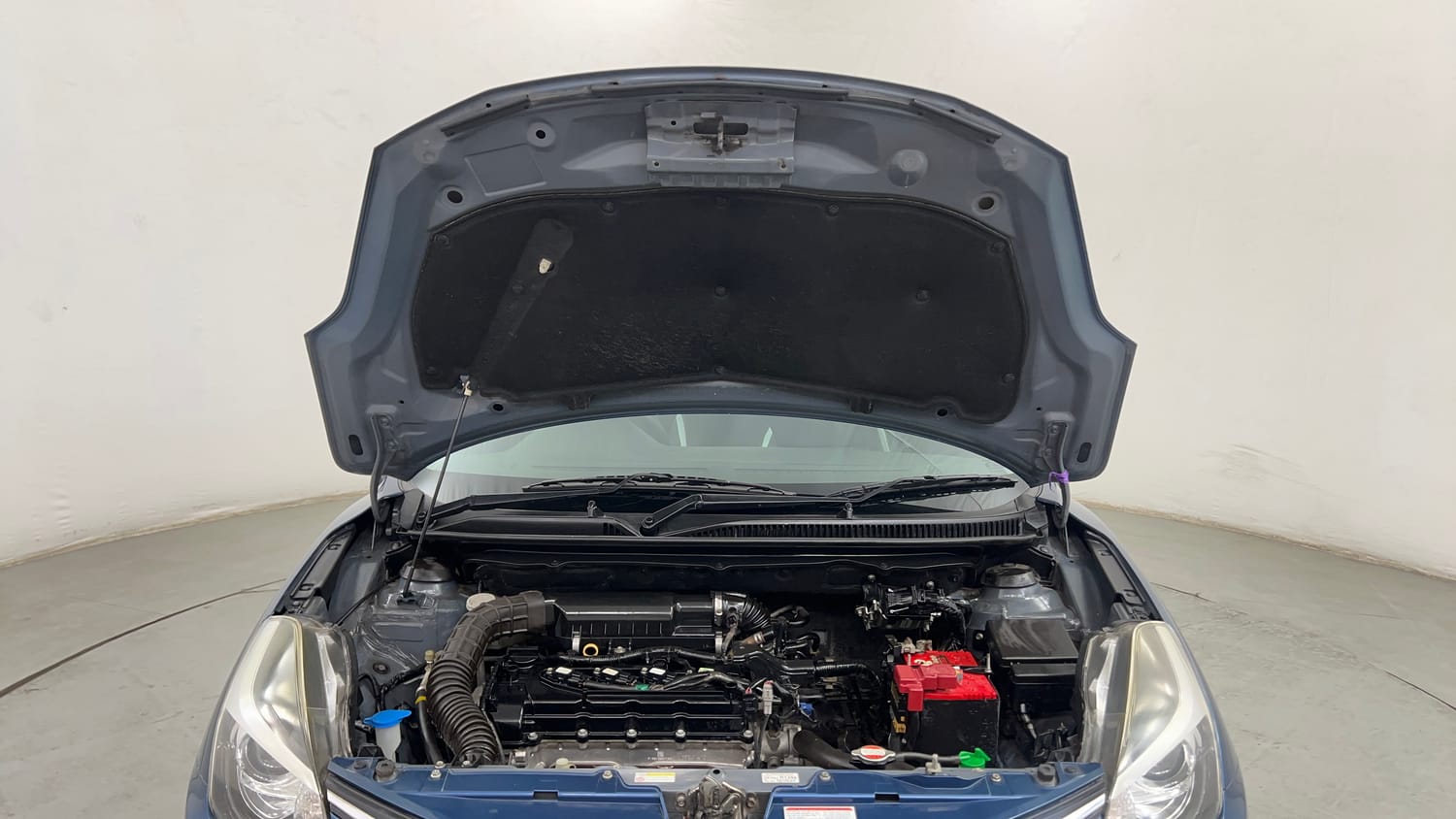 Used 2018 Maruti Suzuki Baleno Alpha 1.2 Petrol Manual engine ENGINE & BONNET OPEN FRONT VIEW