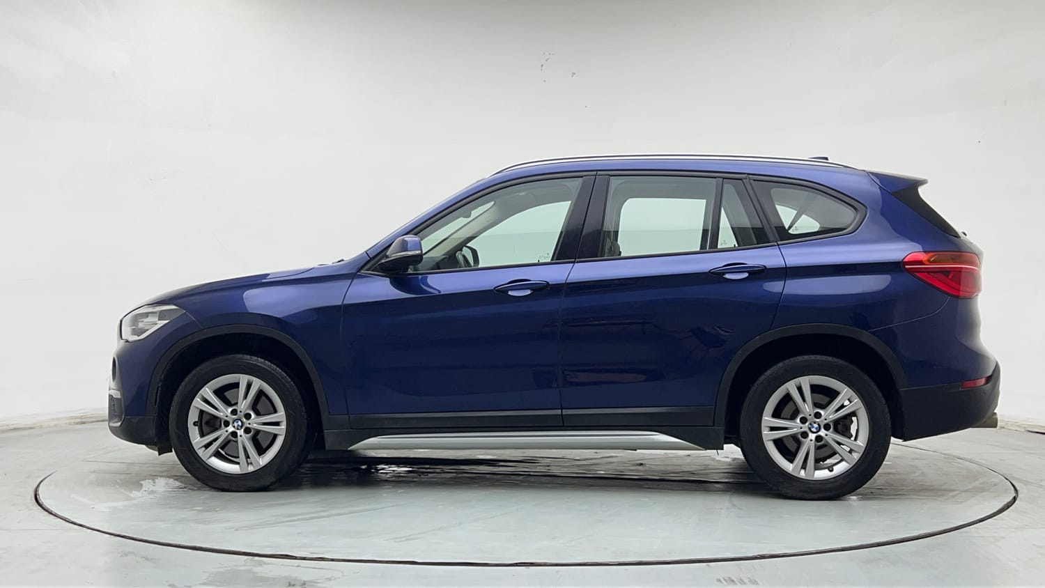 Used 2019 BMW X1 sDrive20d xLine Diesel Automatic exterior LEFT SIDE VIEW