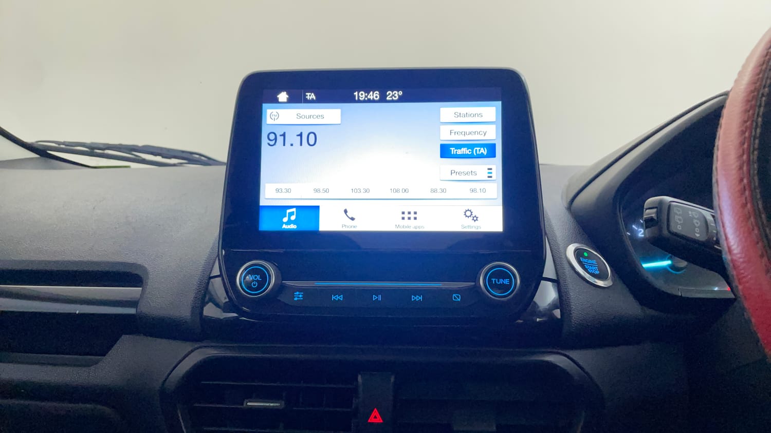 Used 2018 Ford EcoSport Titanium + 1.5L TDCi Diesel Manual top_features Touch screen infotainment system