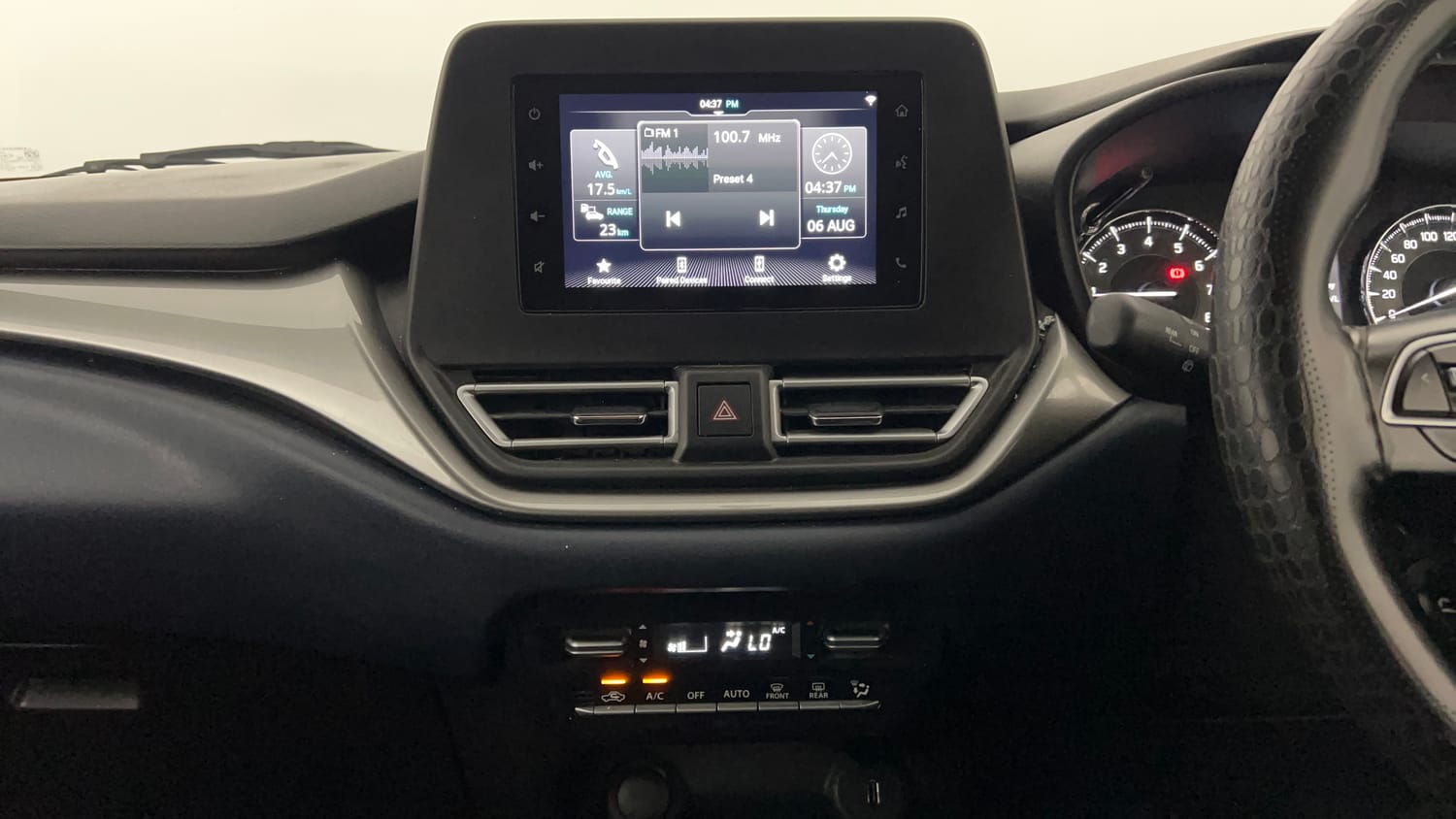 Used 2023 Maruti Suzuki Baleno Zeta MT Petrol Manual interior MUSIC SYSTEM & AC CONTROL VIEW