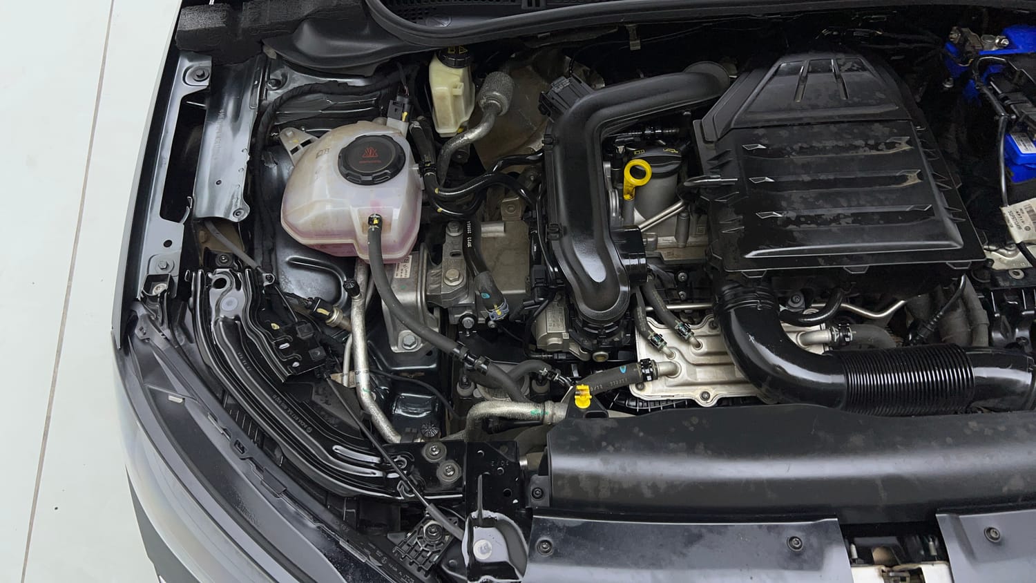Used 2022 Skoda Slavia Ambition 1.0L TSI MT Petrol Manual engine ENGINE RIGHT SIDE VIEW