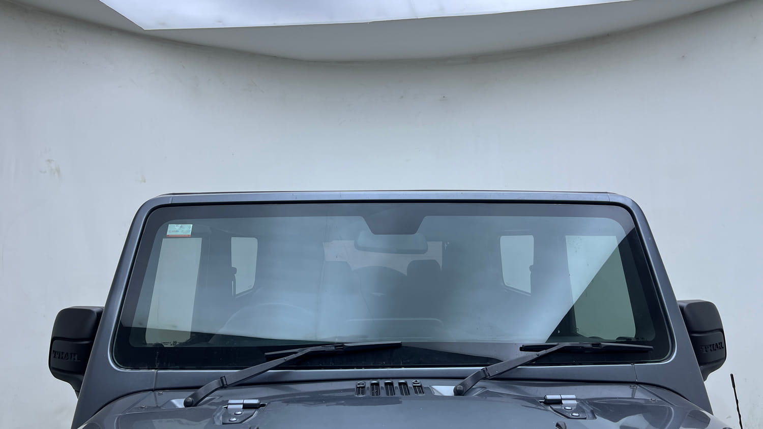 Used 2022 mahindra Thar LX Hard Top Diesel MT 4WD Diesel Manual exterior FRONT WINDSHIELD VIEW
