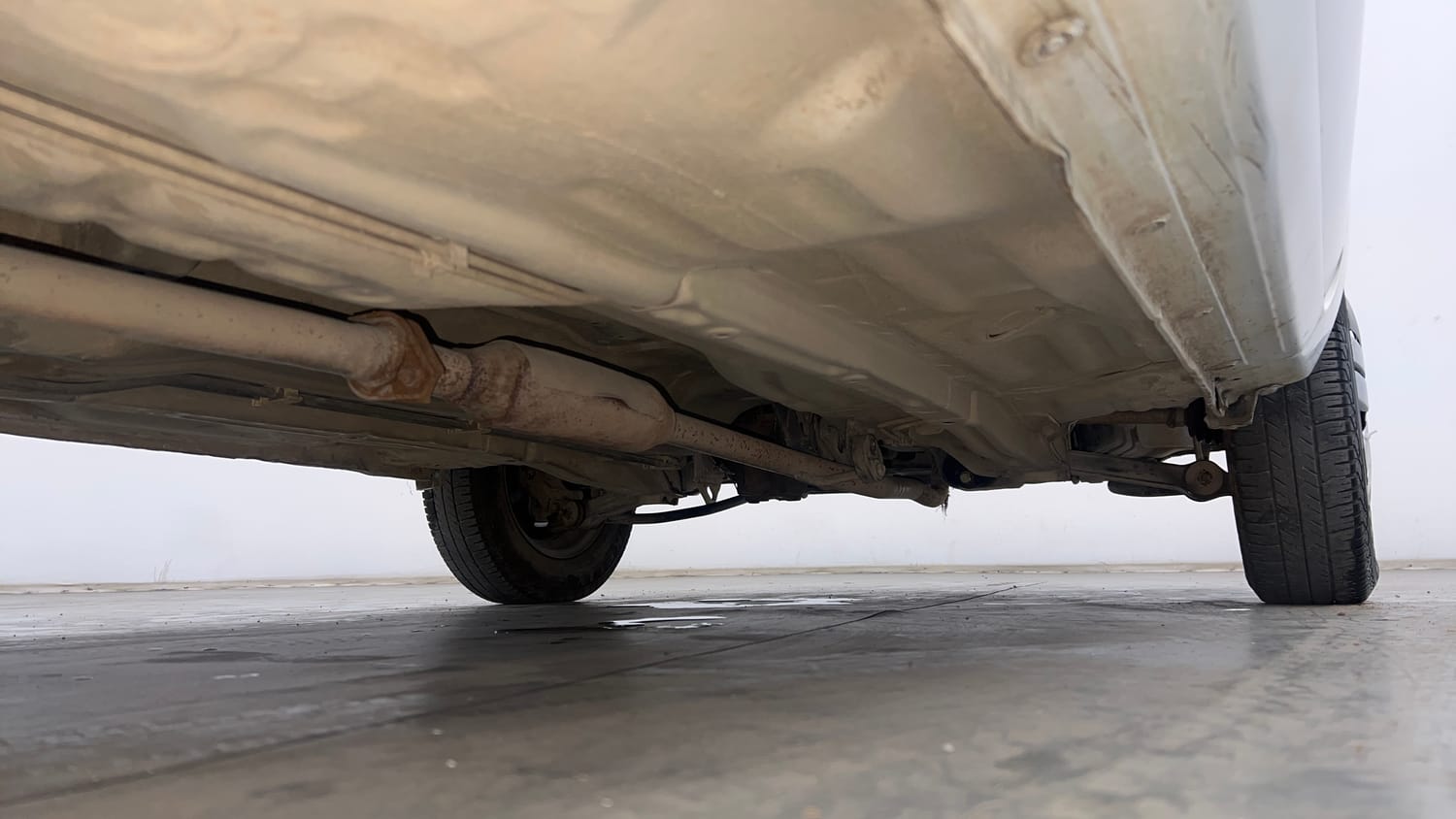 Used 2015 Maruti Suzuki Alto 800 Lxi Petrol Manual extra REAR RIGHT UNDERBODY VIEW