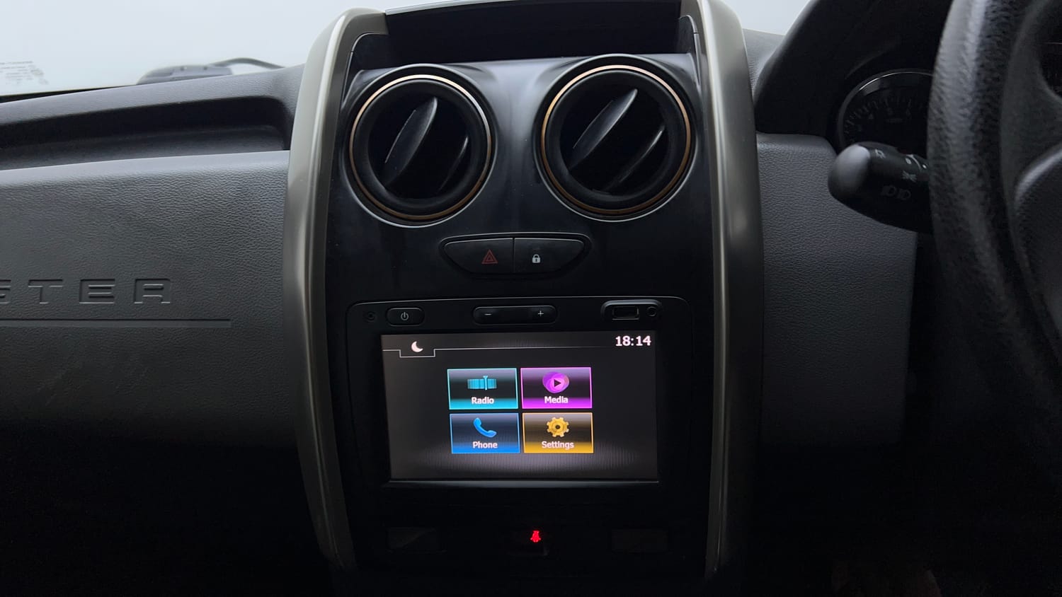Used 2017 Renault Duster RXS CVT Petrol Automatic top_features Touch screen infotainment system
