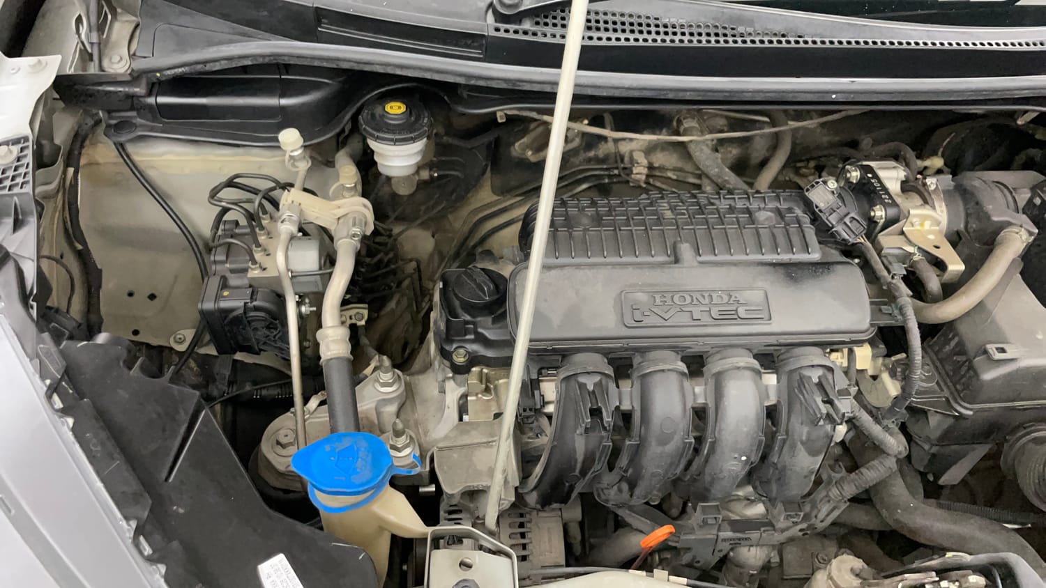Used 2022 Honda WR-V SV MT Petrol Petrol Manual engine ENGINE RIGHT SIDE VIEW