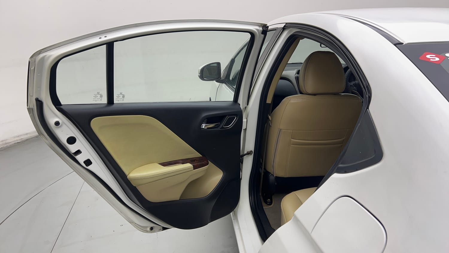 Used 2017 Honda City V CVT Petrol Petrol Automatic interior LEFT REAR DOOR OPEN VIEW