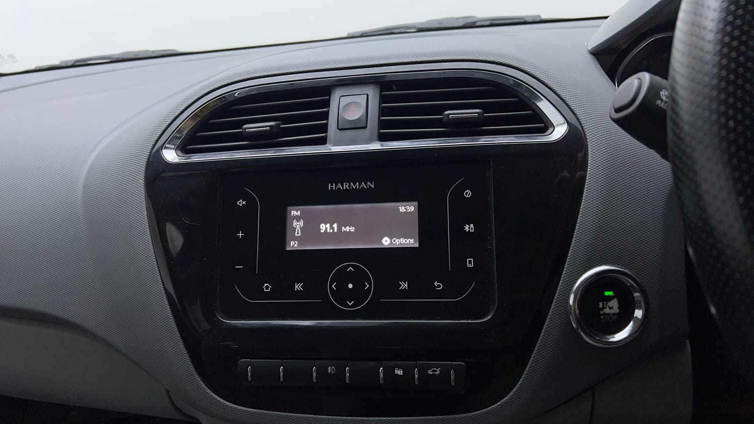 Used 2021 Tata Tigor XZ Petrol Manual top_features Integrated (in-dash) music system
