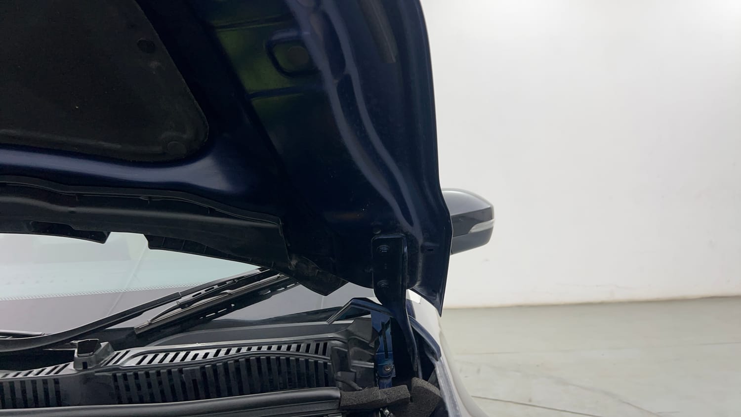 Used 2023 Tata Nexon XZ Plus LUXS Diesel Diesel Manual engine ENGINE LEFT SIDE HINGE & APRON VIEW
